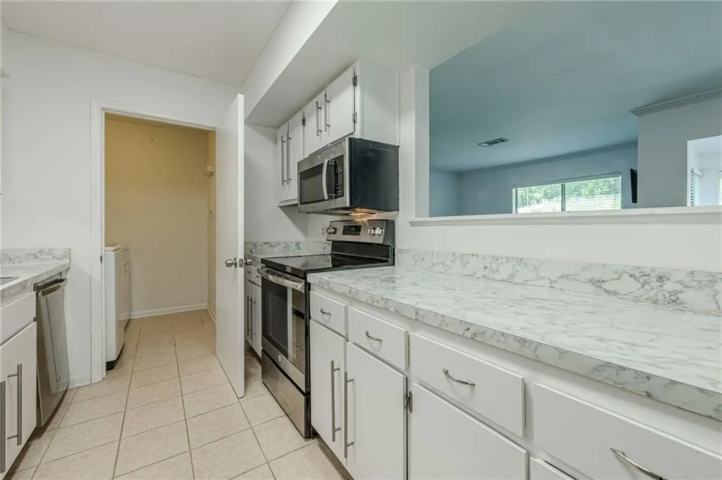 6008 Wingate Way Unit 6008, Atlanta, Georgia 30350, 1 Bedroom Bedrooms, ,1 BathroomBathrooms,Residential,Sold,6008 Wingate Way Unit 6008,7760926