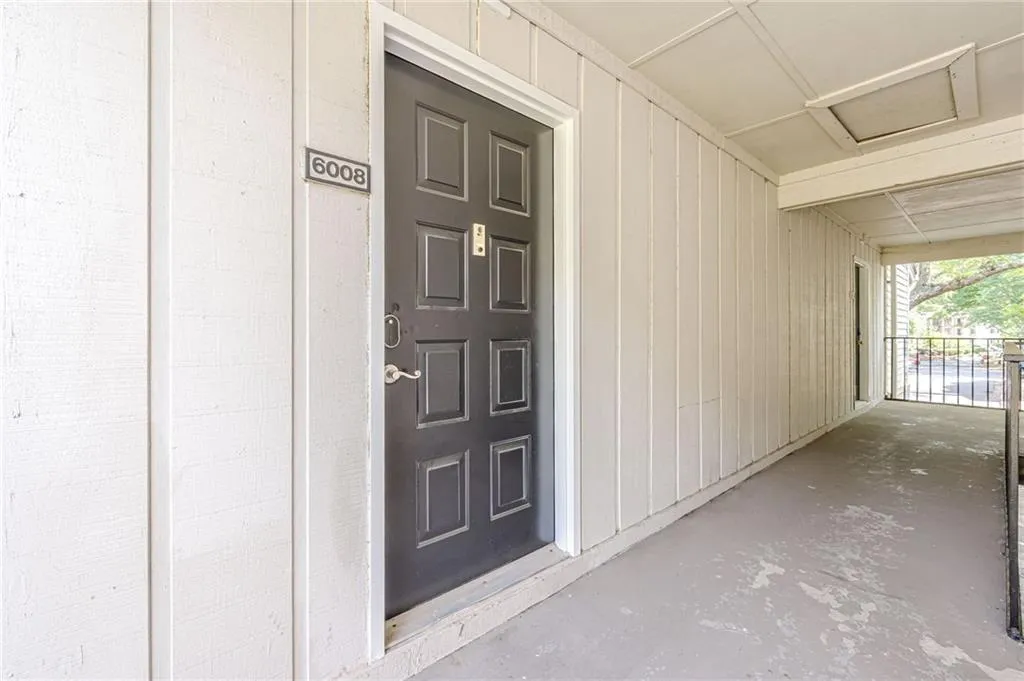 6008 Wingate Way Unit 6008, Atlanta, Georgia 30350, 1 Bedroom Bedrooms, ,1 BathroomBathrooms,Residential,Sold,6008 Wingate Way Unit 6008,7760926