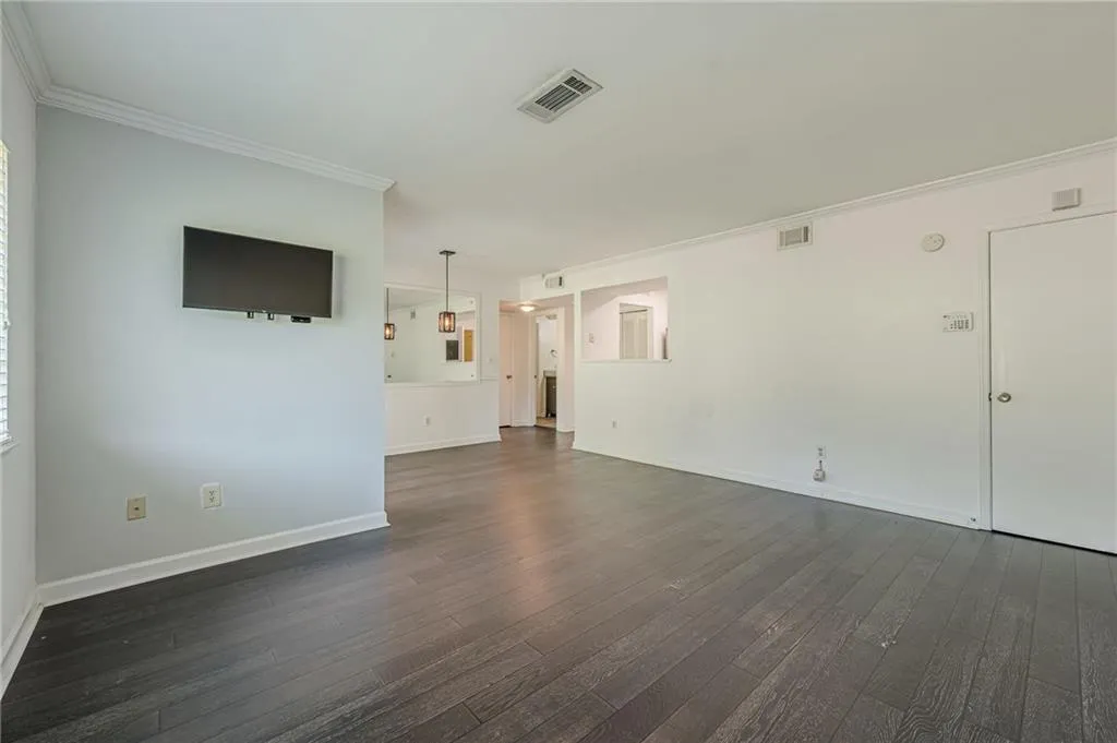 6008 Wingate Way Unit 6008, Atlanta, Georgia 30350, 1 Bedroom Bedrooms, ,1 BathroomBathrooms,Residential,Sold,6008 Wingate Way Unit 6008,7760926