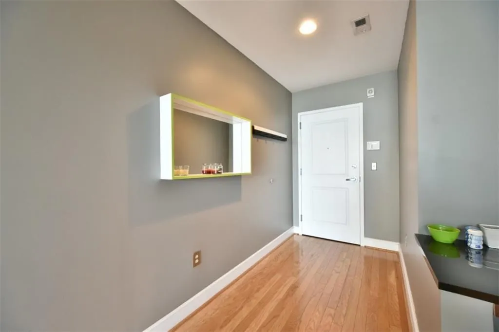 950 W Peachtree Street Nw Unit 913, Atlanta, Georgia 30309, 1 Bedroom Bedrooms, ,1 BathroomBathrooms,Residential,Sold,950 W Peachtree Street Nw Unit 913,5730067