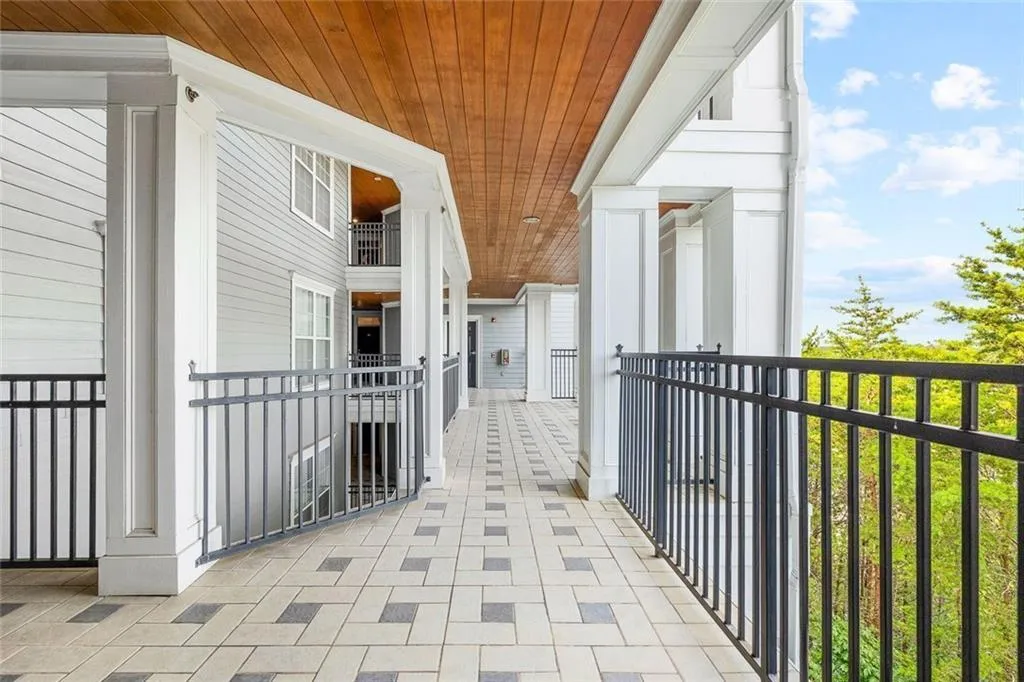 4100 Paces Walk Se Unit 4406, Atlanta, Georgia 30339, 3 Bedrooms Bedrooms, ,2 BathroomsBathrooms,Residential,For Sale,4100 Paces Walk Se Unit 4406,7567683