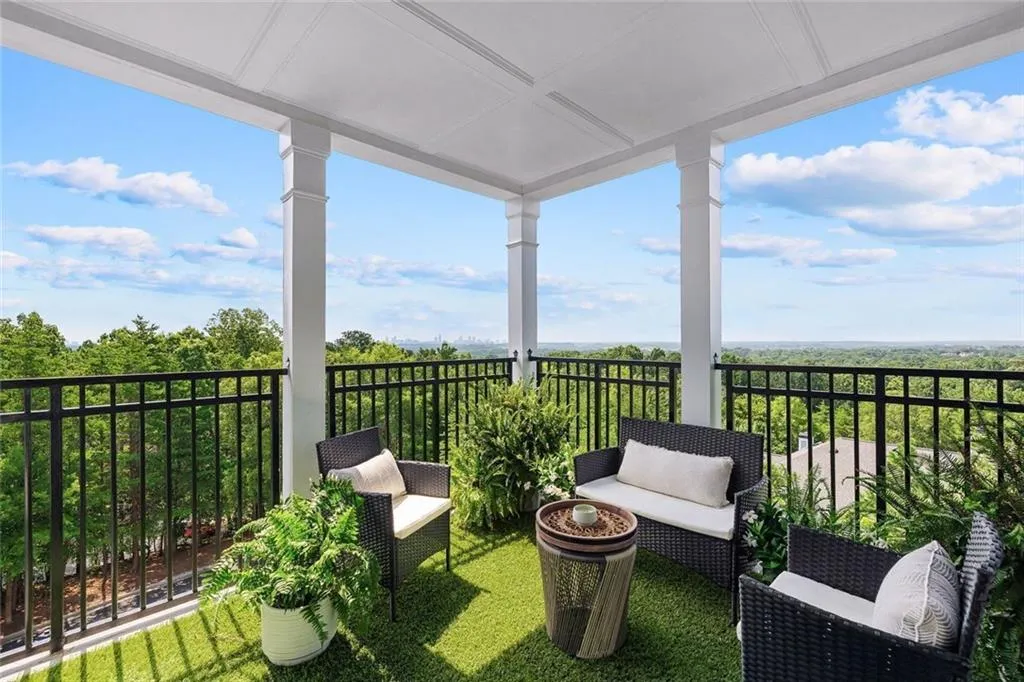 4100 Paces Walk Se Unit 4406, Atlanta, Georgia 30339, 3 Bedrooms Bedrooms, ,2 BathroomsBathrooms,Residential,For Sale,4100 Paces Walk Se Unit 4406,7567683