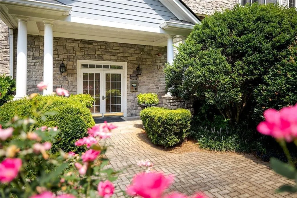 4100 Paces Walk Se Unit 4406, Atlanta, Georgia 30339, 3 Bedrooms Bedrooms, ,2 BathroomsBathrooms,Residential,For Sale,4100 Paces Walk Se Unit 4406,7567683