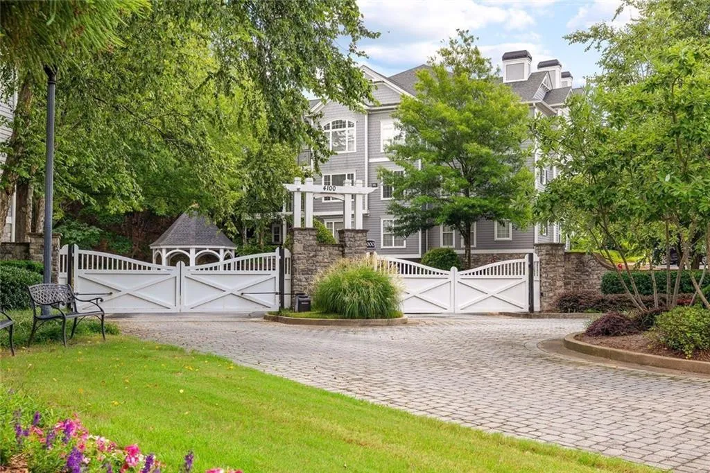 4100 Paces Walk Se Unit 4406, Atlanta, Georgia 30339, 3 Bedrooms Bedrooms, ,2 BathroomsBathrooms,Residential,For Sale,4100 Paces Walk Se Unit 4406,7567683