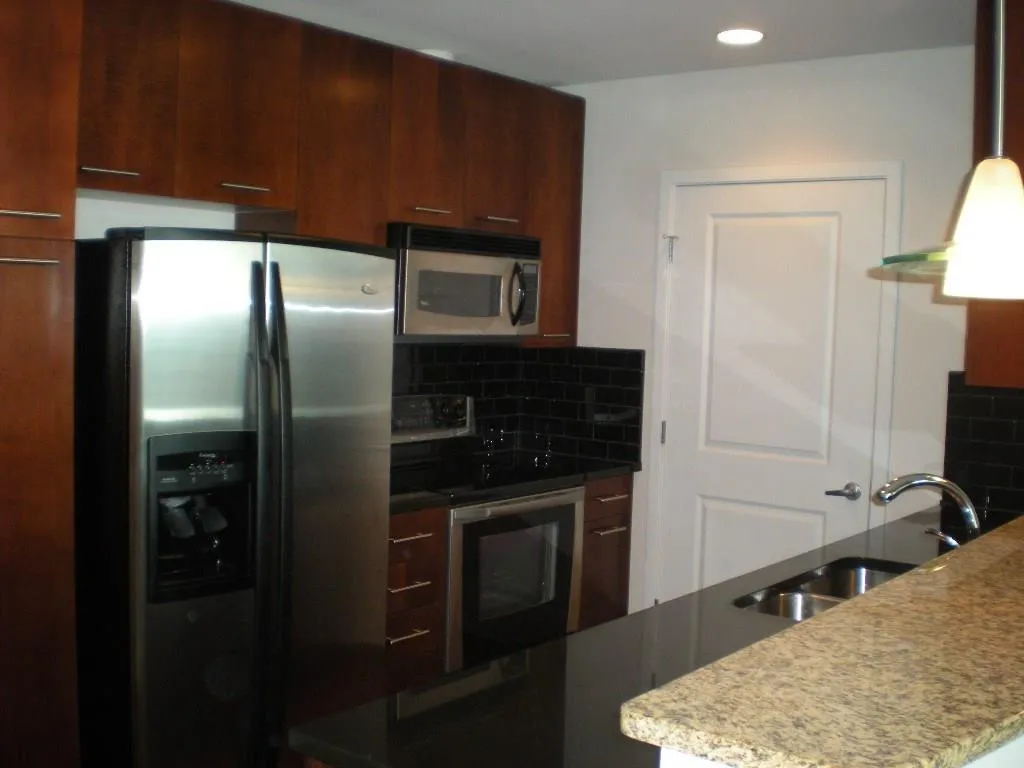 3324 Peachtree Road Ne Unit 2214, Atlanta, Georgia 30326, 2 Bedrooms Bedrooms, ,2 BathroomsBathrooms,Residential,Sold,3324 Peachtree Road Ne Unit 2214,5592089
