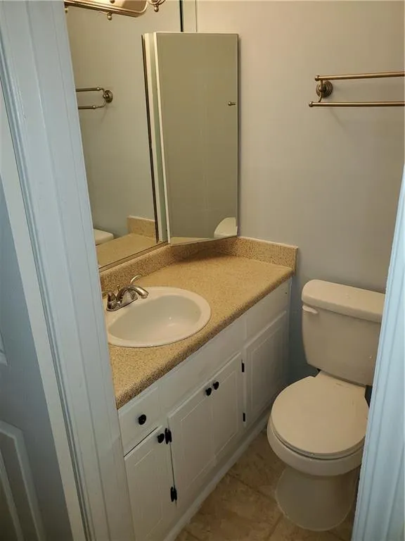 5645 Kingsport Drive Unit 8, Sandy Springs, Georgia 30342, 2 Bedrooms Bedrooms, ,1 BathroomBathrooms,Residential,Sold,5645 Kingsport Drive Unit 8,6605054