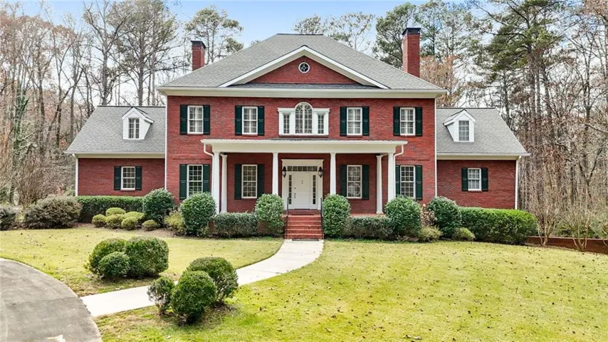 8467 Hearn Road, Chattahoochee Hills, Georgia 30268