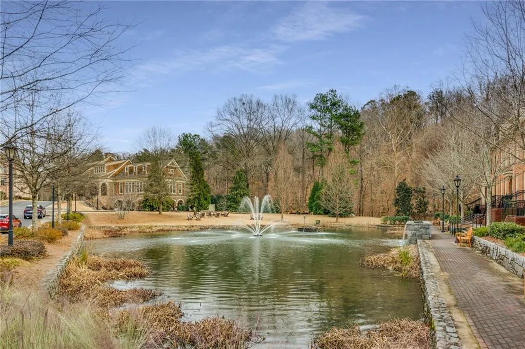 613 Riverlawn Court Unit 23, Atlanta, Georgia 30339, 3 Bedrooms Bedrooms, ,3 BathroomsBathrooms,Residential,Sold,613 Riverlawn Court Unit 23,7158119