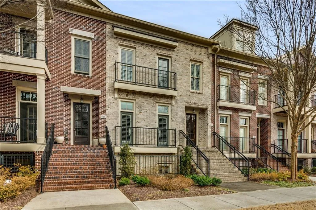 613 Riverlawn Court Unit 23, Atlanta, Georgia 30339, 3 Bedrooms Bedrooms, ,3 BathroomsBathrooms,Residential,Sold,613 Riverlawn Court Unit 23,7158119