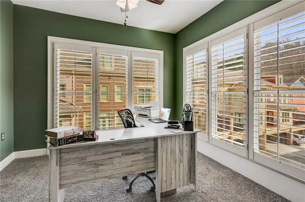 613 Riverlawn Court Unit 23, Atlanta, Georgia 30339, 3 Bedrooms Bedrooms, ,3 BathroomsBathrooms,Residential,Sold,613 Riverlawn Court Unit 23,7158119