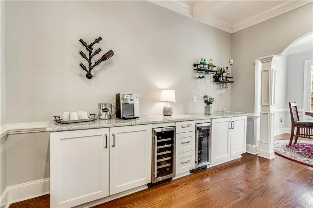 613 Riverlawn Court Unit 23, Atlanta, Georgia 30339, 3 Bedrooms Bedrooms, ,3 BathroomsBathrooms,Residential,Sold,613 Riverlawn Court Unit 23,7158119