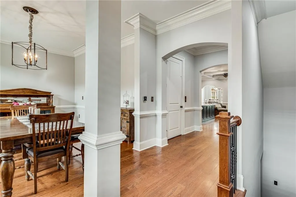 613 Riverlawn Court Unit 23, Atlanta, Georgia 30339, 3 Bedrooms Bedrooms, ,3 BathroomsBathrooms,Residential,Sold,613 Riverlawn Court Unit 23,7158119