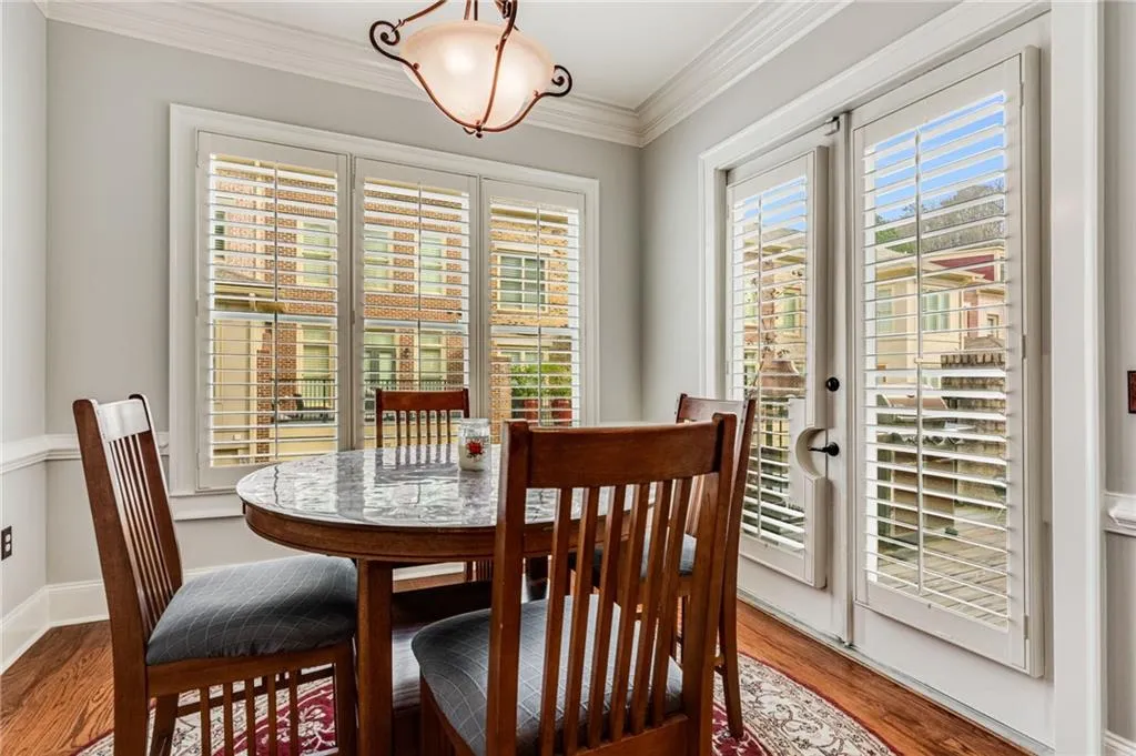 613 Riverlawn Court Unit 23, Atlanta, Georgia 30339, 3 Bedrooms Bedrooms, ,3 BathroomsBathrooms,Residential,Sold,613 Riverlawn Court Unit 23,7158119