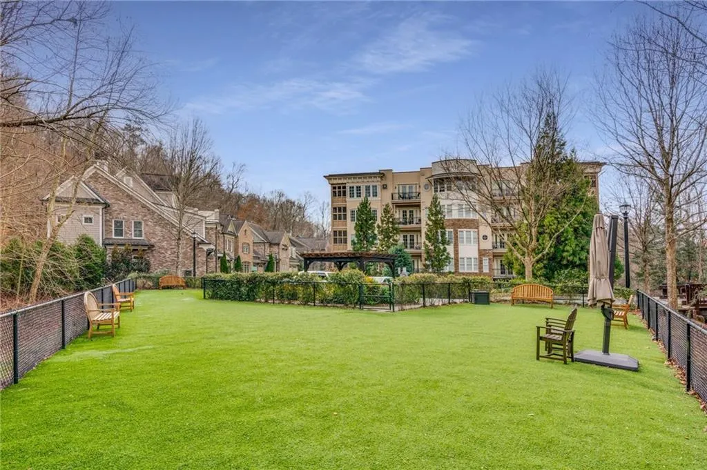 613 Riverlawn Court Unit 23, Atlanta, Georgia 30339, 3 Bedrooms Bedrooms, ,3 BathroomsBathrooms,Residential,Sold,613 Riverlawn Court Unit 23,7158119