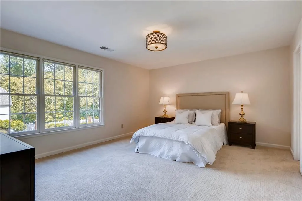 235 Grosvenor Place, Atlanta, Georgia 30328, 3 Bedrooms Bedrooms, ,3 BathroomsBathrooms,Residential,Sold,235 Grosvenor Place,6085909