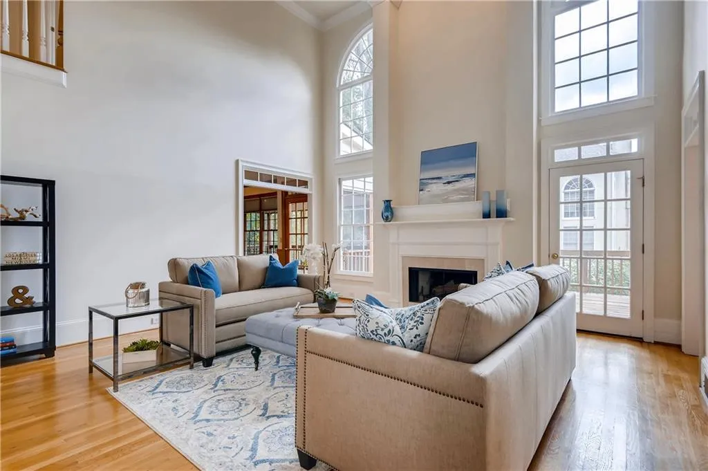 235 Grosvenor Place, Atlanta, Georgia 30328, 3 Bedrooms Bedrooms, ,3 BathroomsBathrooms,Residential,Sold,235 Grosvenor Place,6085909