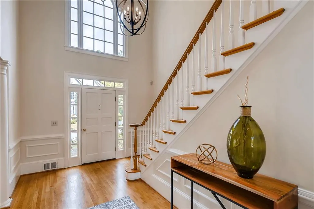 235 Grosvenor Place, Atlanta, Georgia 30328, 3 Bedrooms Bedrooms, ,3 BathroomsBathrooms,Residential,Sold,235 Grosvenor Place,6085909