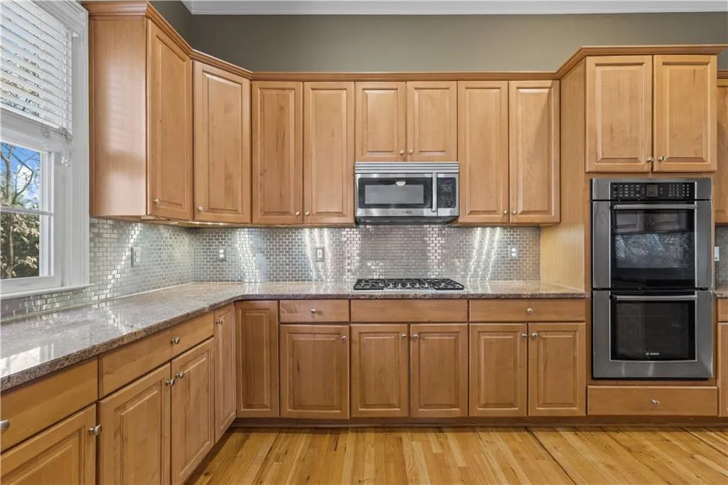 996 Pitts #f Road, Sandy Springs, Georgia 30350, 4 Bedrooms Bedrooms, ,3 BathroomsBathrooms,Residential,Sold,996 Pitts #f Road,7180394