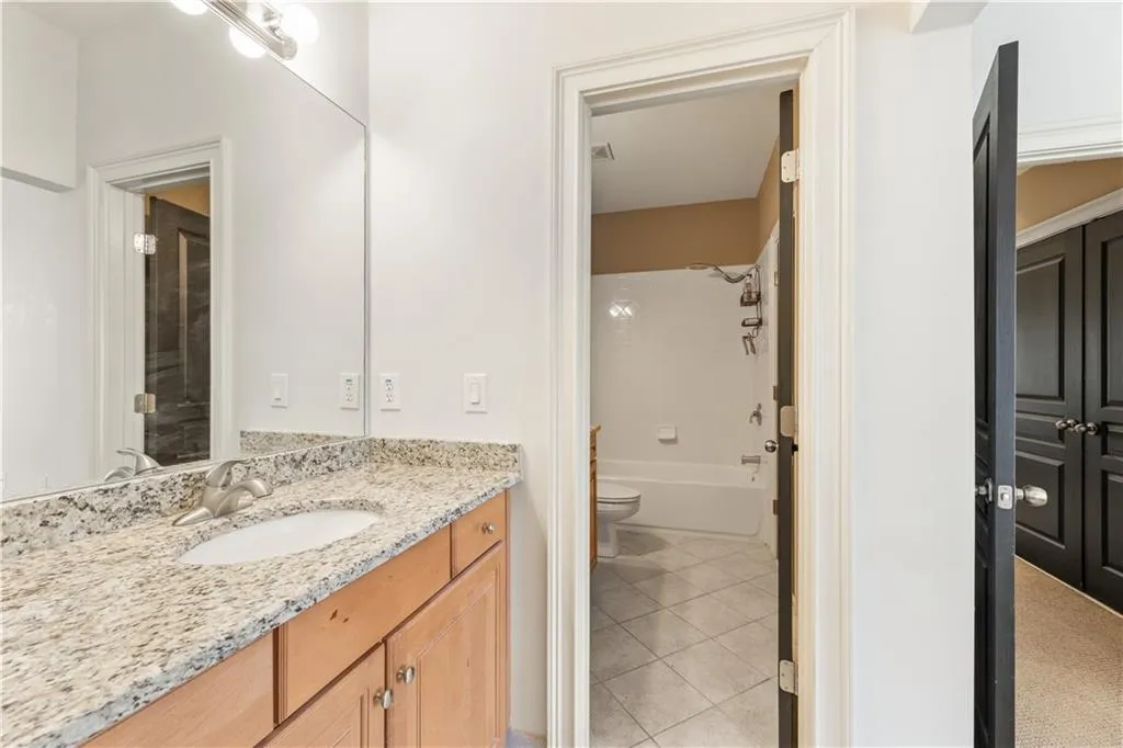 996 Pitts #f Road, Sandy Springs, Georgia 30350, 4 Bedrooms Bedrooms, ,3 BathroomsBathrooms,Residential,Sold,996 Pitts #f Road,7180394