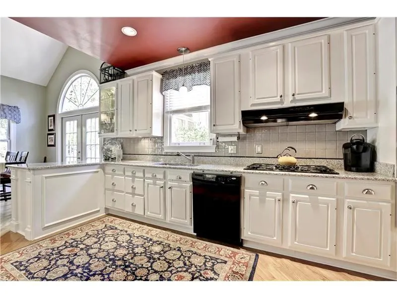 1034 Lenox Valley Drive Ne, Atlanta, Georgia 30324, 4 Bedrooms Bedrooms, ,4 BathroomsBathrooms,Residential,Sold,1034 Lenox Valley Drive Ne,5684689