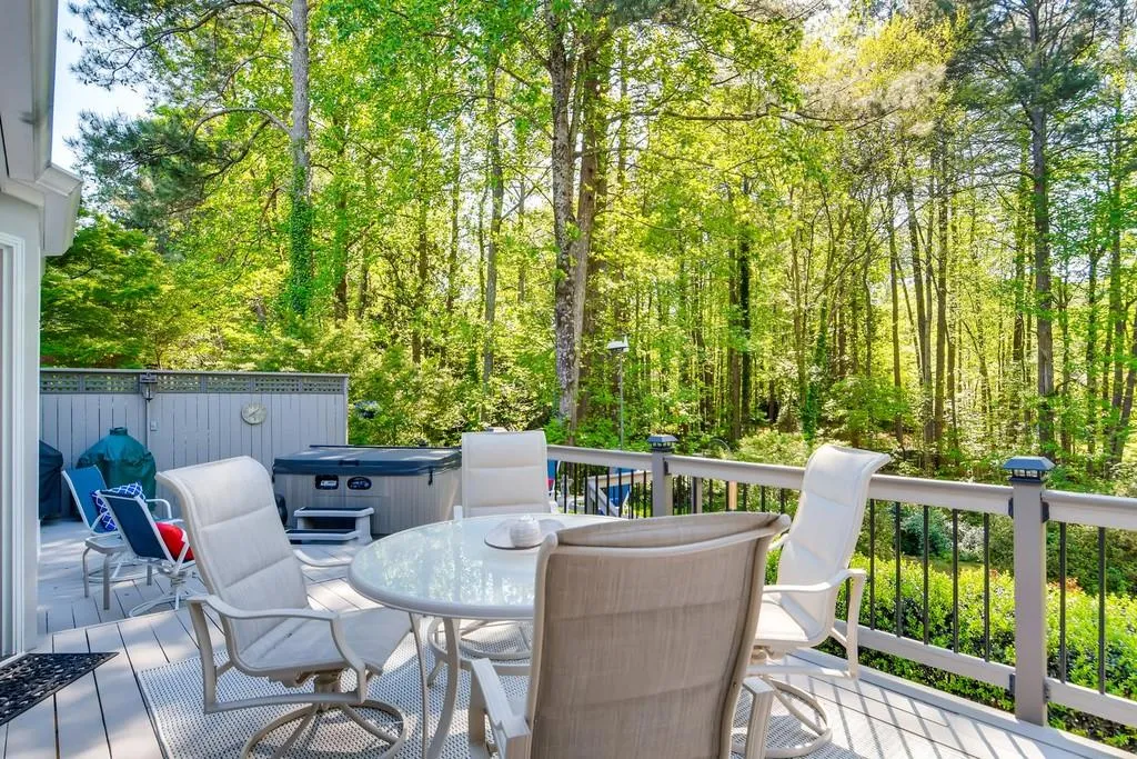 7680 Brigham Drive, Atlanta, Georgia 30350, 4 Bedrooms Bedrooms, ,4 BathroomsBathrooms,Residential,Sold,7680 Brigham Drive,6711090