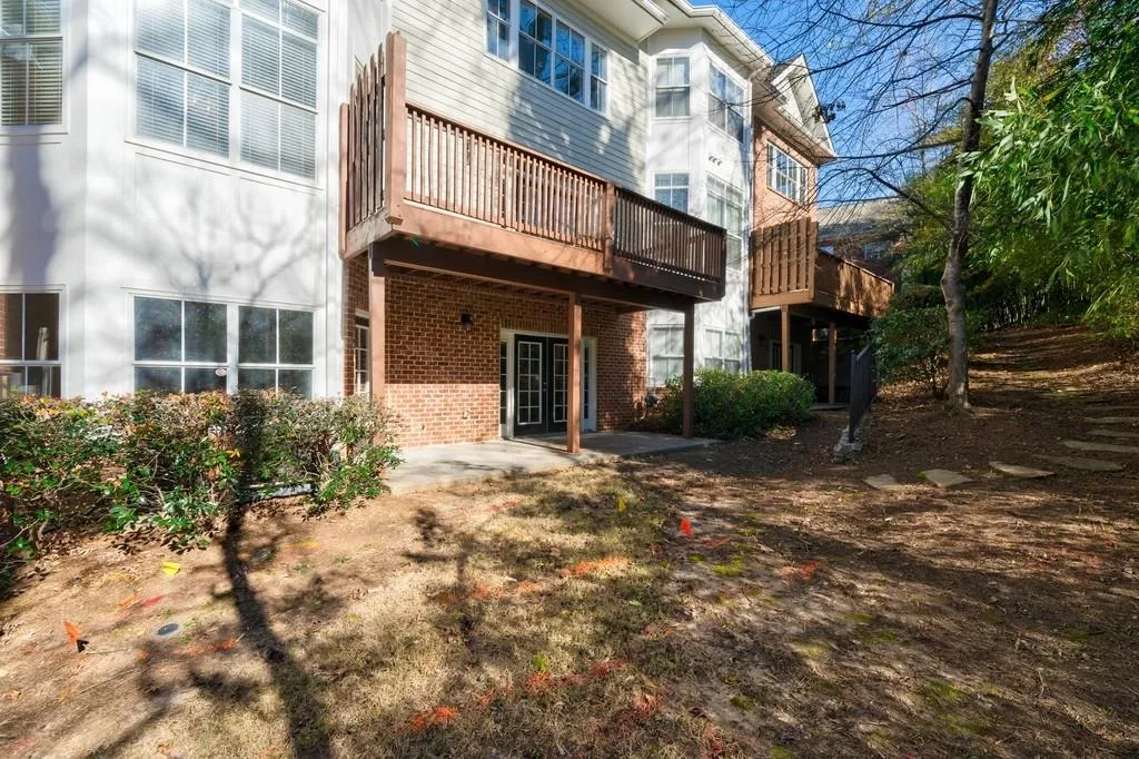 1219 Glenridge Place, Sandy Springs, Georgia 30342, 3 Bedrooms Bedrooms, ,3 BathroomsBathrooms,Residential,Sold,1219 Glenridge Place,6824962