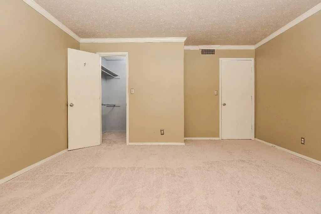 403 River Run Drive, Sandy Springs, Georgia 30350, 1 Bedroom Bedrooms, ,1 BathroomBathrooms,Residential,Sold,403 River Run Drive,5593806
