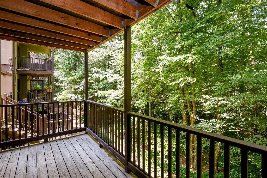 403 River Run Drive, Sandy Springs, Georgia 30350, 1 Bedroom Bedrooms, ,1 BathroomBathrooms,Residential,Sold,403 River Run Drive,5593806