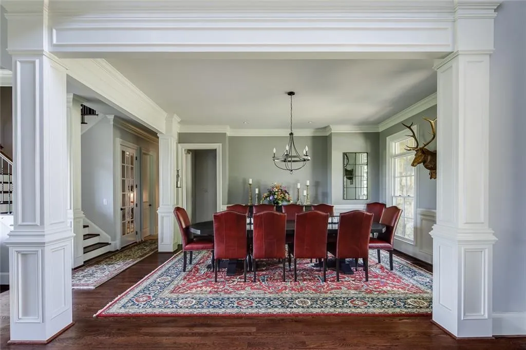 7795 Stables Drive, Sandy Springs, Georgia 30350, 6 Bedrooms Bedrooms, ,6 BathroomsBathrooms,Residential,Sold,7795 Stables Drive,6924339