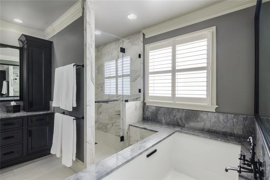 7795 Stables Drive, Sandy Springs, Georgia 30350, 6 Bedrooms Bedrooms, ,6 BathroomsBathrooms,Residential,Sold,7795 Stables Drive,6924339