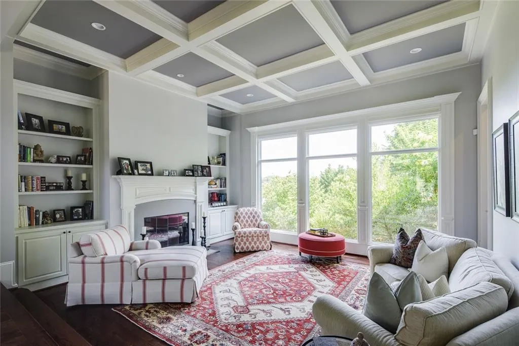 7795 Stables Drive, Sandy Springs, Georgia 30350, 6 Bedrooms Bedrooms, ,6 BathroomsBathrooms,Residential,Sold,7795 Stables Drive,6924339