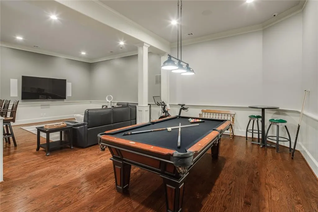 7795 Stables Drive, Sandy Springs, Georgia 30350, 6 Bedrooms Bedrooms, ,6 BathroomsBathrooms,Residential,Sold,7795 Stables Drive,6924339