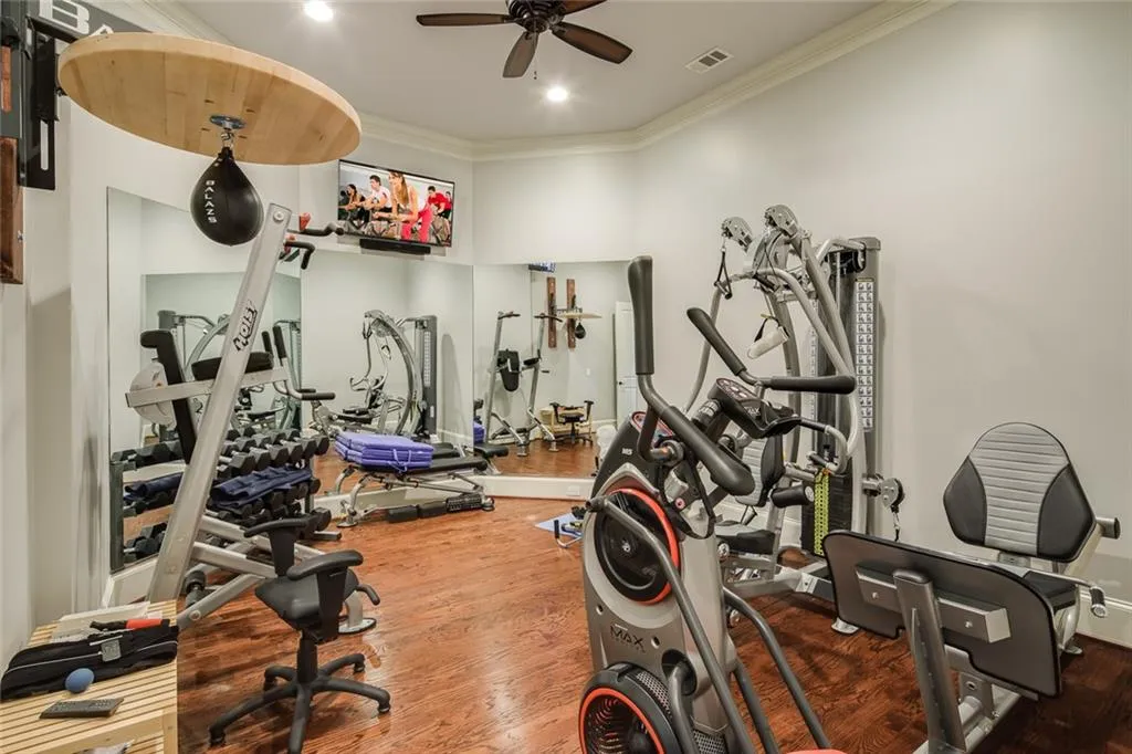 7795 Stables Drive, Sandy Springs, Georgia 30350, 6 Bedrooms Bedrooms, ,6 BathroomsBathrooms,Residential,Sold,7795 Stables Drive,6924339