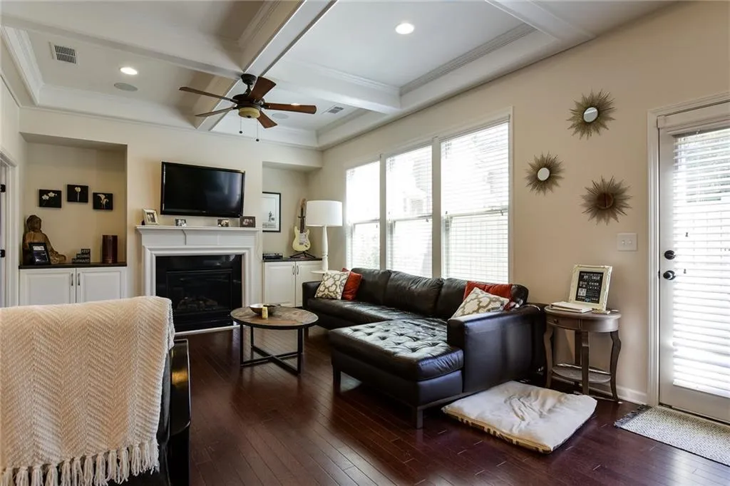 5543 Parkerton Lane, Sandy Springs, Georgia 30342, 3 Bedrooms Bedrooms, ,2 BathroomsBathrooms,Residential,Sold,5543 Parkerton Lane,5804975