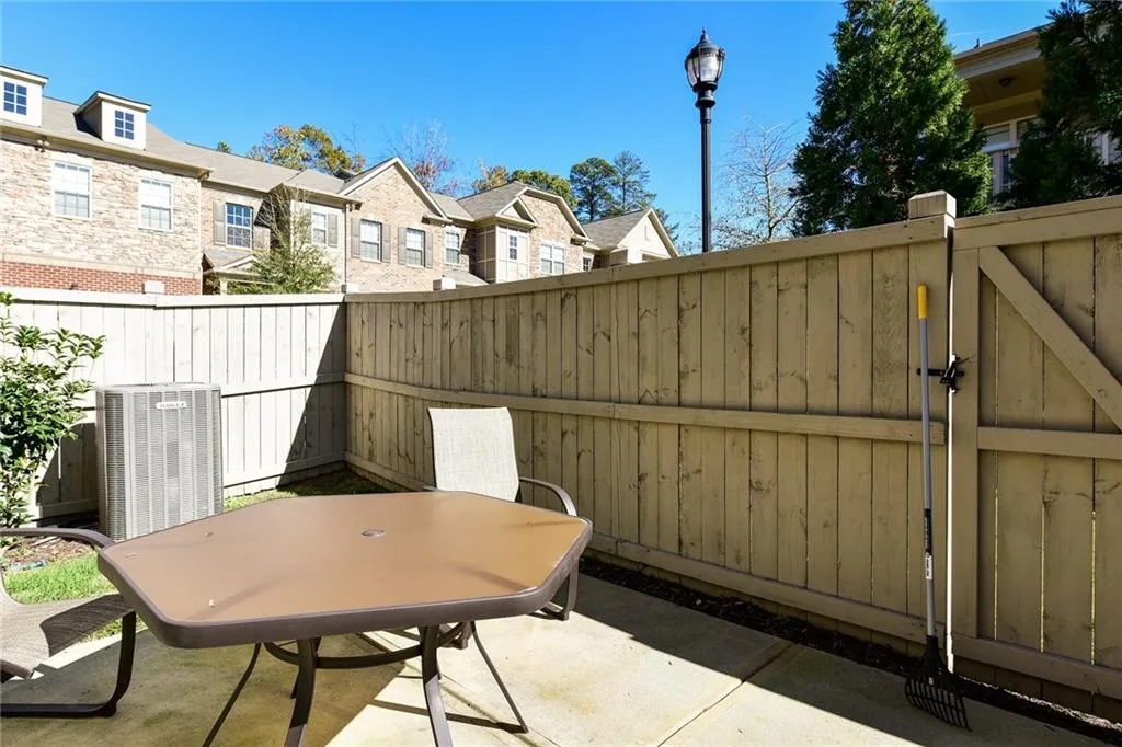 5543 Parkerton Lane, Sandy Springs, Georgia 30342, 3 Bedrooms Bedrooms, ,2 BathroomsBathrooms,Residential,Sold,5543 Parkerton Lane,5804975