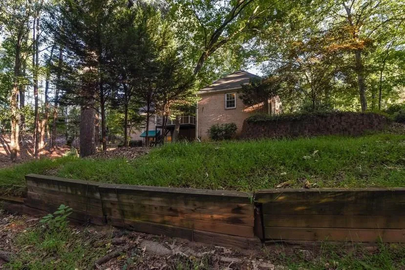 525 Valley Hall Drive, Sandy Springs, Georgia 30350, 6 Bedrooms Bedrooms, ,5 BathroomsBathrooms,Residential,Sold,525 Valley Hall Drive,5839945
