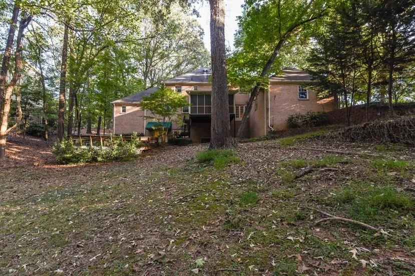525 Valley Hall Drive, Sandy Springs, Georgia 30350, 6 Bedrooms Bedrooms, ,5 BathroomsBathrooms,Residential,Sold,525 Valley Hall Drive,5839945
