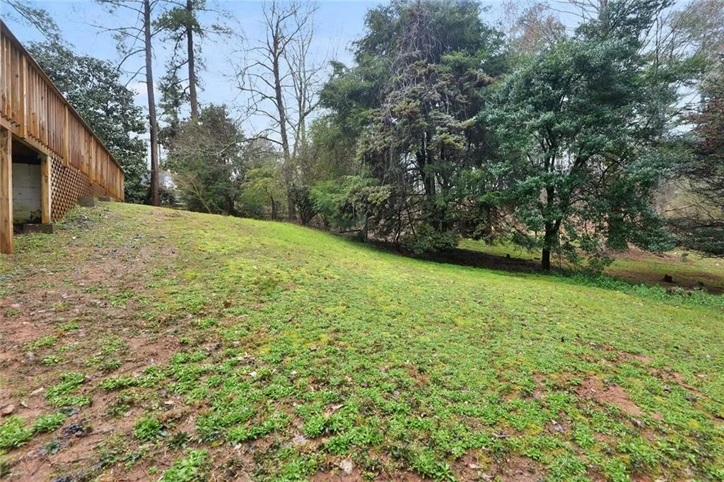 1544 Huntingdon Trail, Sandy Springs, Georgia 30350, 5 Bedrooms Bedrooms, ,3 BathroomsBathrooms,Residential,Sold,1544 Huntingdon Trail,6828453