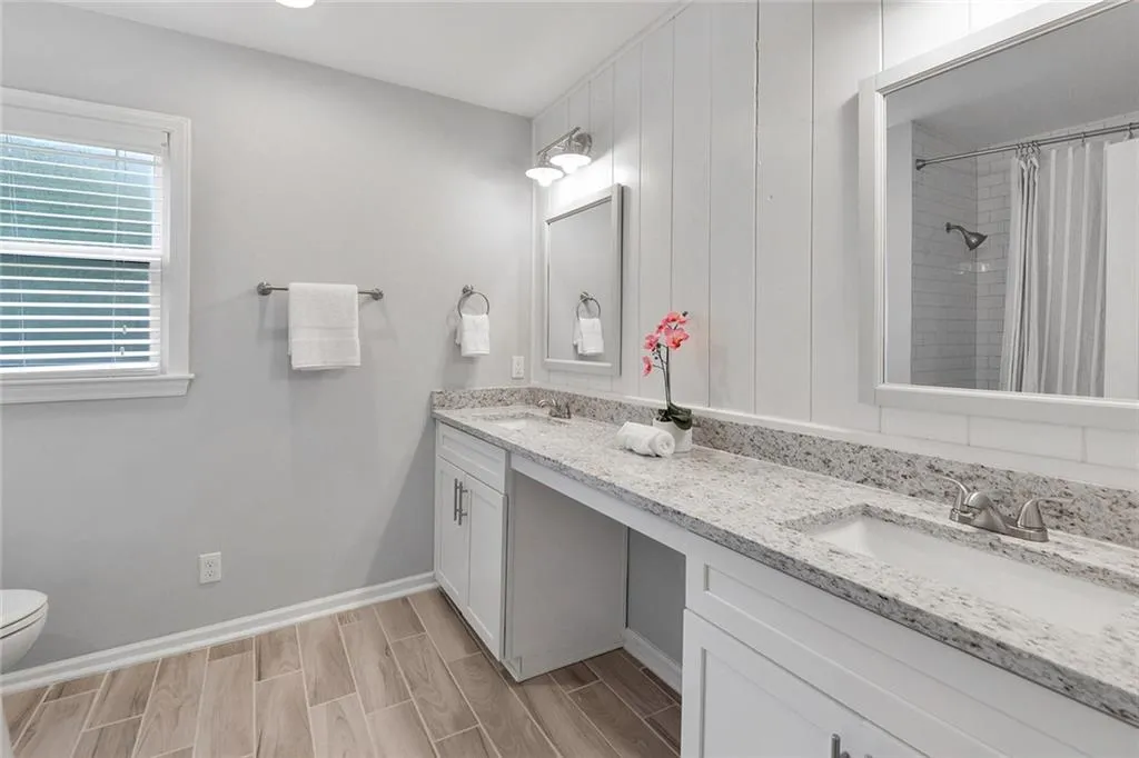 1544 Huntingdon Trail, Sandy Springs, Georgia 30350, 5 Bedrooms Bedrooms, ,3 BathroomsBathrooms,Residential,Sold,1544 Huntingdon Trail,6828453