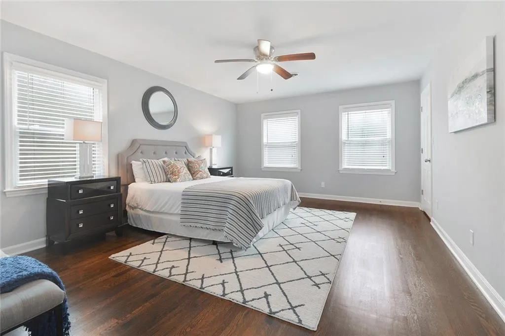 1544 Huntingdon Trail, Sandy Springs, Georgia 30350, 5 Bedrooms Bedrooms, ,3 BathroomsBathrooms,Residential,Sold,1544 Huntingdon Trail,6828453