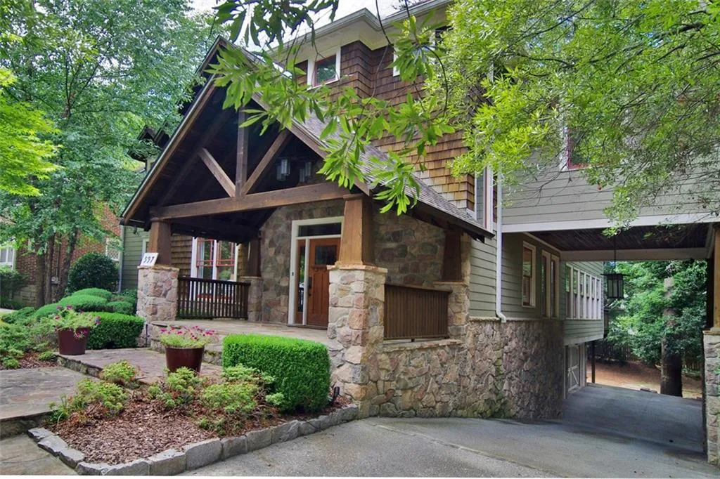 597 Pelham Road Ne, Atlanta, Georgia 30324, 4 Bedrooms Bedrooms, ,3 BathroomsBathrooms,Residential,Sold,597 Pelham Road Ne,5726956