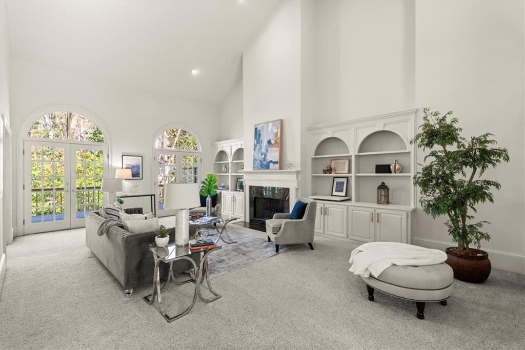 Experience a seamless flow of light and space, creating a delightful ambiance for relaxation and entertainment. Experience a seamless flow of light and space, creating a delightful ambiance for relaxation and entertainment.