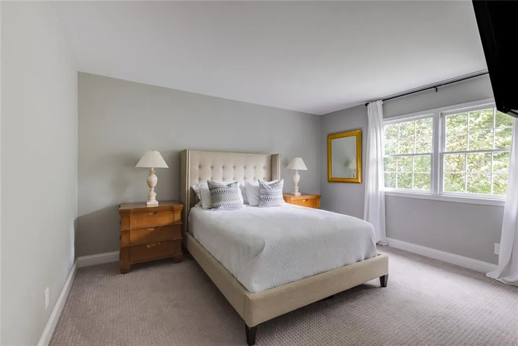 6960 Hunters Branch Close, Sandy Springs, Georgia 30328, 5 Bedrooms Bedrooms, ,3 BathroomsBathrooms,Residential,Sold,6960 Hunters Branch Close,6947574