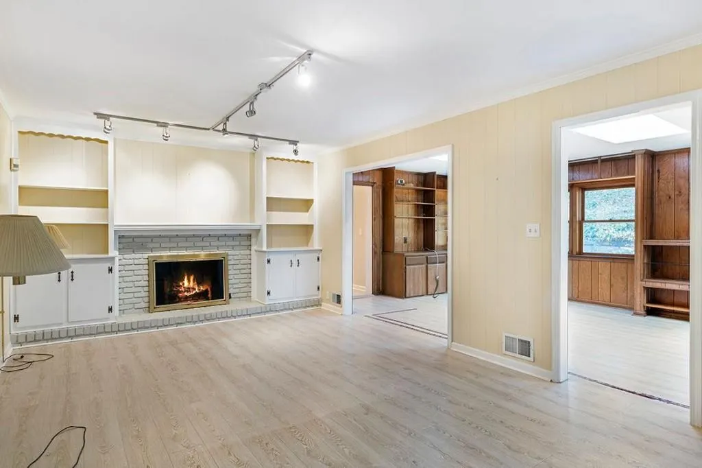 36 Brandon Ridge Drive, Sandy Springs, Georgia 30328, 5 Bedrooms Bedrooms, ,3 BathroomsBathrooms,Residential,Sold,36 Brandon Ridge Drive,6976736