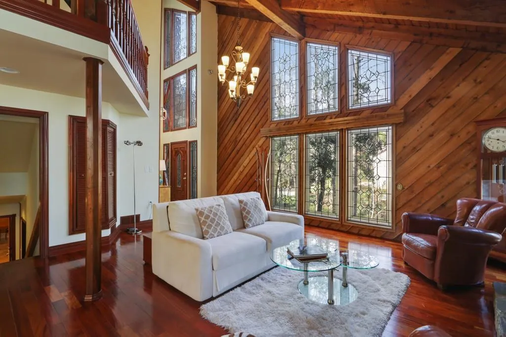 330 Balboa Court Ne, Sandy Springs, Georgia 30342, 4 Bedrooms Bedrooms, ,3 BathroomsBathrooms,Residential,Sold,330 Balboa Court Ne,6519850