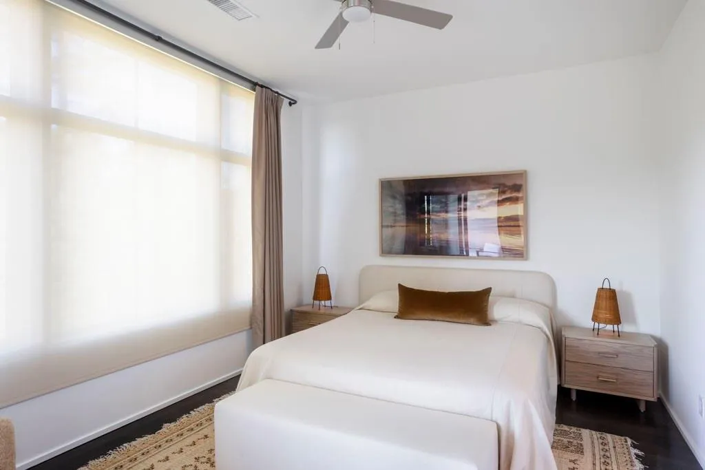 Secondary bedroom