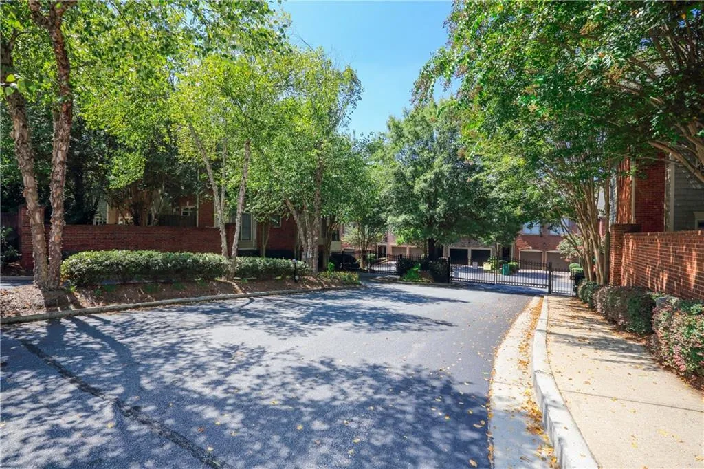 5439 Wentworth Street, Atlanta, Georgia 30342, 4 Bedrooms Bedrooms, ,3 BathroomsBathrooms,Residential,Sold,5439 Wentworth Street,6678240