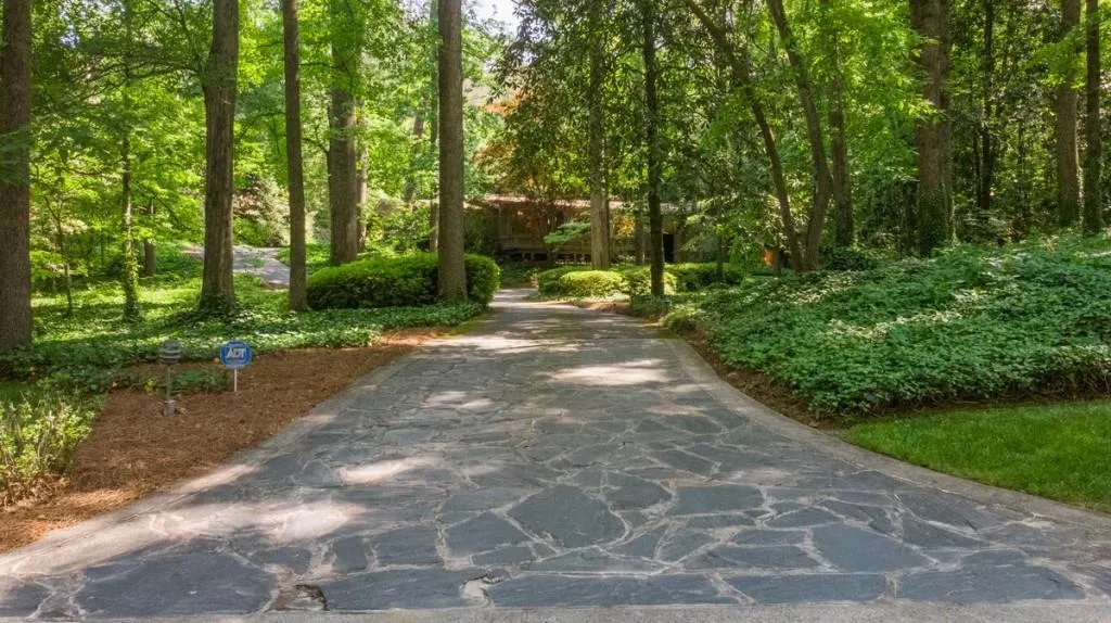 4865 Jett Road Nw, Atlanta, Georgia 30327, 4 Bedrooms Bedrooms, ,4 BathroomsBathrooms,Residential,Sold,4865 Jett Road Nw,6015045