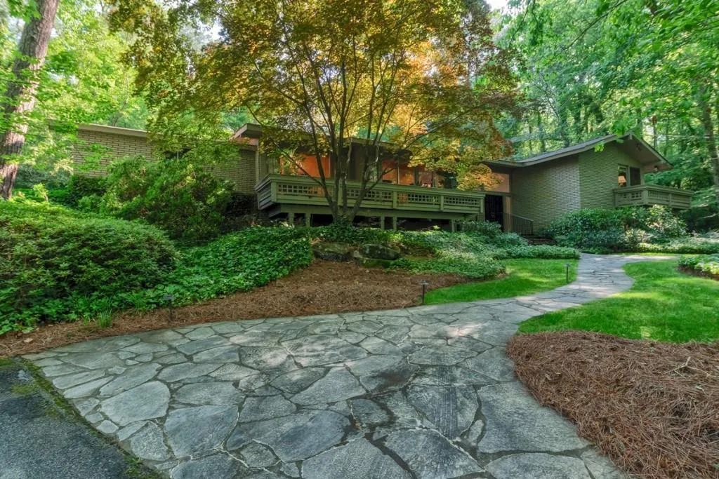 4865 Jett Road Nw, Atlanta, Georgia 30327, 4 Bedrooms Bedrooms, ,4 BathroomsBathrooms,Residential,Sold,4865 Jett Road Nw,6015045