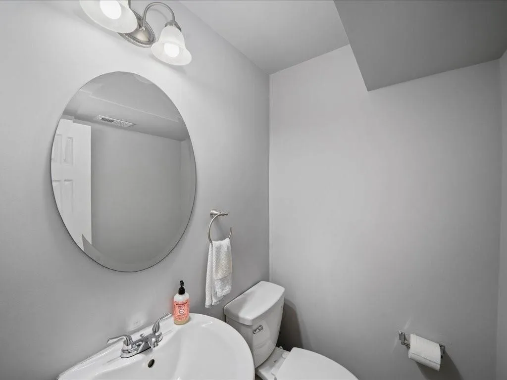 6980 Roswell Road Unit M1, Atlanta, Georgia 30328, 3 Bedrooms Bedrooms, ,2 BathroomsBathrooms,Residential,For Sale,6980 Roswell Road Unit M1,7669827